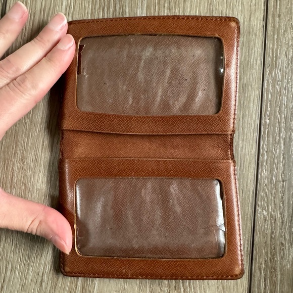 Louis Vuitton Card Holder - Picture 3 of 4